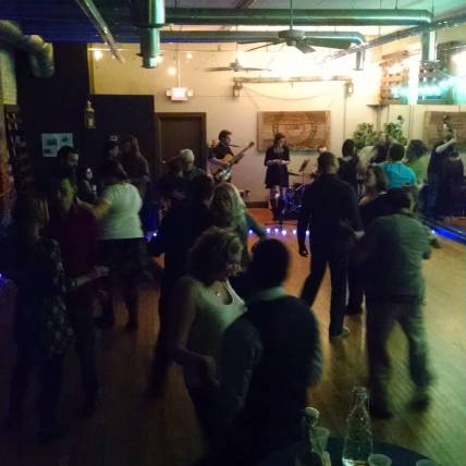 12489414_929887700420332_944166472805200008_o